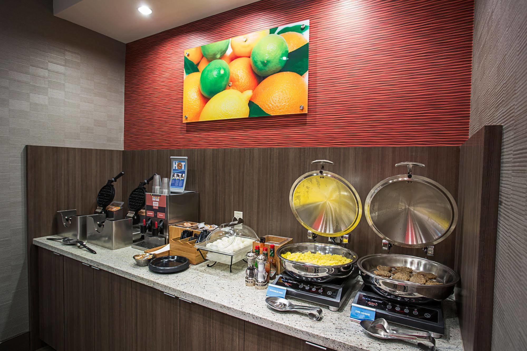 Fairfield Inn & Suites By Marriott Moscow Exteriör bild
